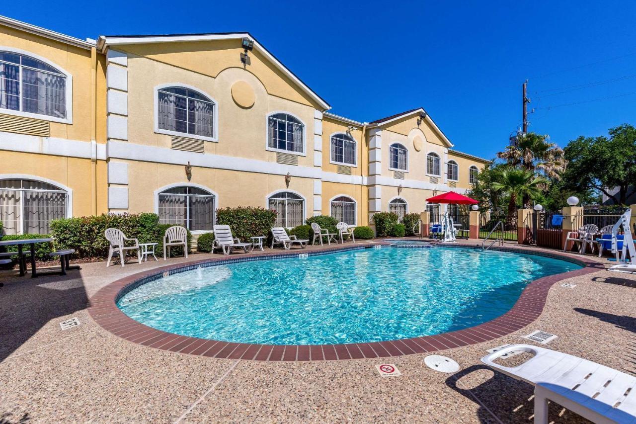 Quality Suites North Houston - Spring Buitenkant foto
