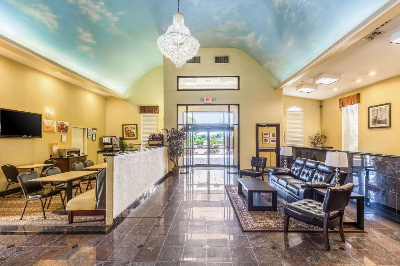 Quality Suites North Houston - Spring Buitenkant foto